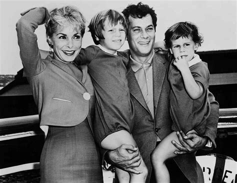 Jamie Lee Curtis Remembers Parents Janet Leigh And Tony Curtis Photo