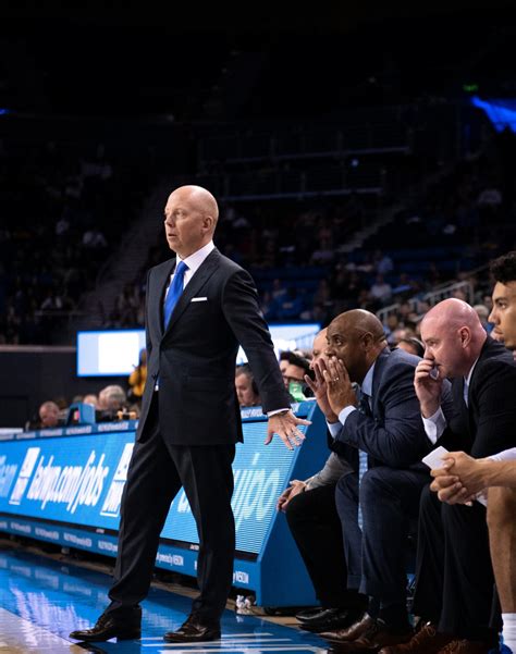 4 | bracketologist joe lunardi, chris mack and michigan's juwan howard. Gallery: Men's basketball narrowly defeats Long Beach ...