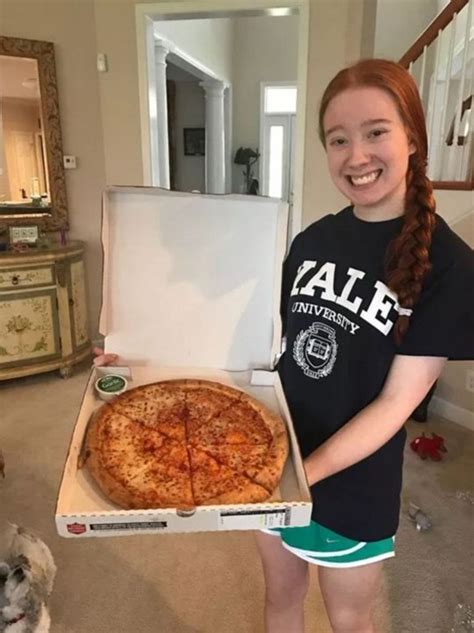 Someone Write A College Essay About Papa John S Pizza And It Got Her Into Yale Metro News