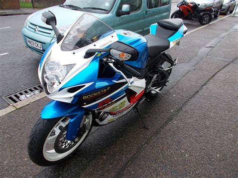 Claimed horsepower was 122.3 hp (91.2 kw) @ 13500 rpm. 2013 Suzuki GSXR-600 / L1 / AMA Superbike Replica / Low ...