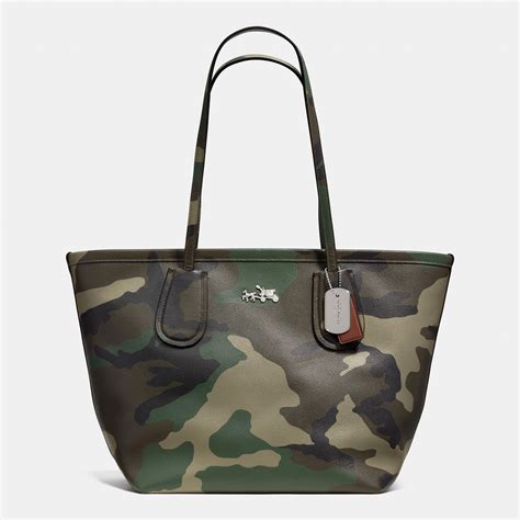 Hunting Camouflage As Leather Zipper Tote Bag Iucn Water