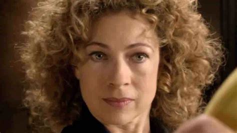 the surprising reason alex kingston wants river song to return to doctor who