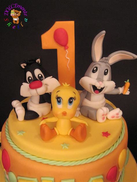 Baby Looney Tunes Decorated Cake By Sheila Laura Gallo Cakesdecor