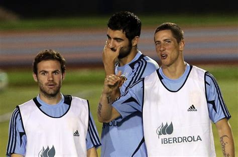 Fernando Torres And Juan Mata Training With Spain National Team Fernando Torres Chelsea