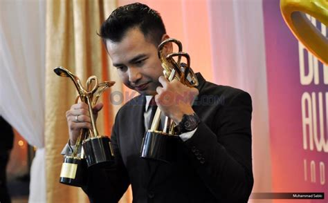 We did not find results for: Kerja Keras sejak Muda, Ini Deretan Penyakit Raffi Ahmad ...