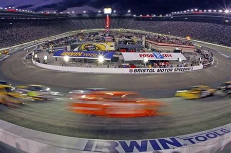 How many laps are in a nascar race? The upcoming Bristol Night Race will be 500 laps. How many ...