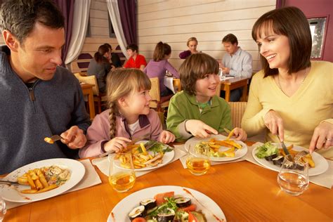 4 Recommended Restaurants in Orlando Where Kids Eat Free!