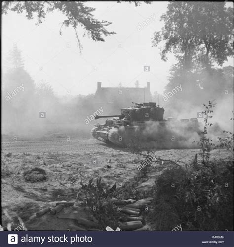 Cromwell Tank Stock Photos And Cromwell Tank Stock Images Alamy