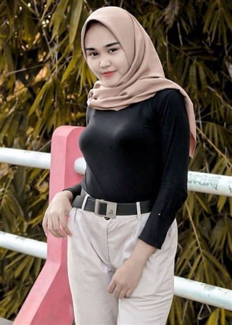 Kumpulan Foto Jilbab Ketat Nyeplak Dan Tembem Indonesia Dan Malaysia Blog Nesya In 2021
