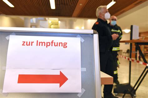 Die stadt wien schaltete 35.000 weitere impftermine für hochrisikopatienten, risikopatienten und menschen mit psychiatrischen erkrankungen frei. Corona Schutzimpfung: Phase drei des Wiener Impfplans ...