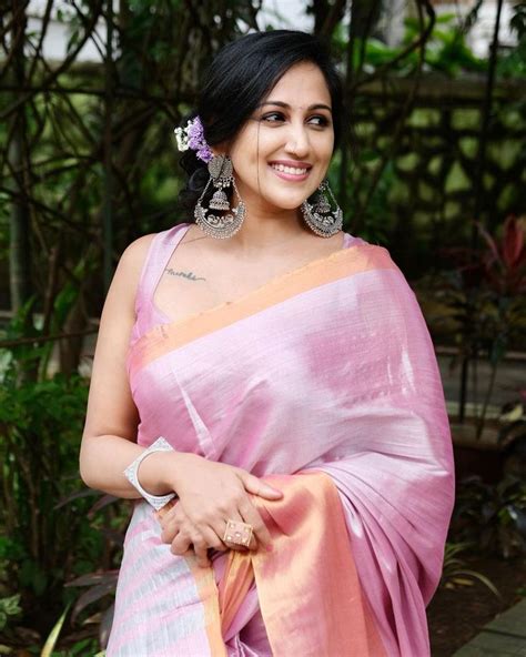 Long Earring Stylings Pink Saree Jewellery Designs Saris Long Earrings Sarees Saree Sari