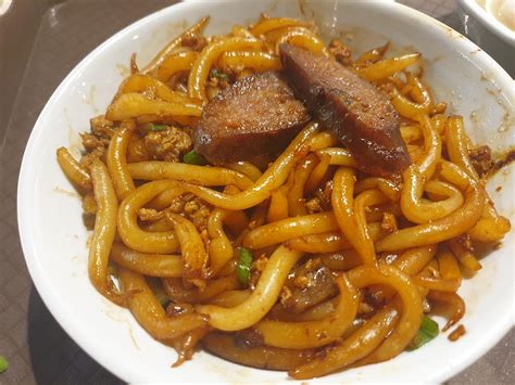 Dry Silver Needle Noodle With Sausage Rnoodles