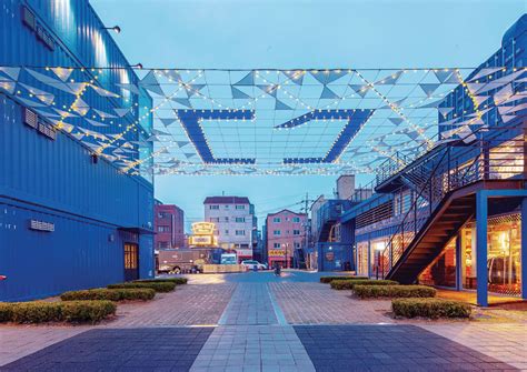 Worlds Largest Shipping Container Shopping Mall Pops Up In Seoul
