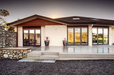 Gone are the days when you went to a builder and chose your new home's exterior cladding from just two options: House Cladding Prices - Cost of Exterior Cladding