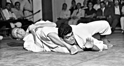 Los 12 Mandamientos De Carlos Gracie Pasando Guardia