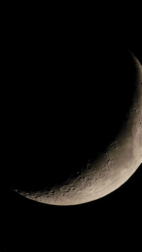 I phone 11 wallpaper black. Moon, Space, Black iPhone Wallpaper | iDrop News