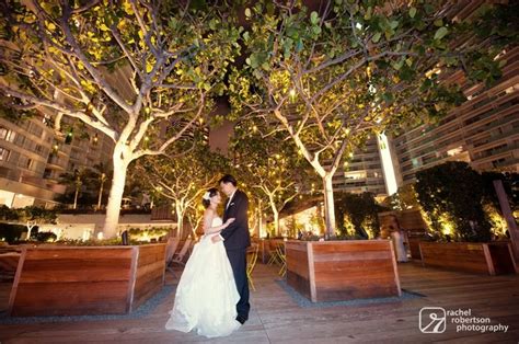 Sarah And James Modern Hotel Honolulu Hi Formal Wedding Modern