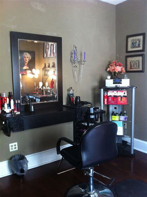 Outstanding 46 Best Home Salon Decor Ideas For Private Salon On Your