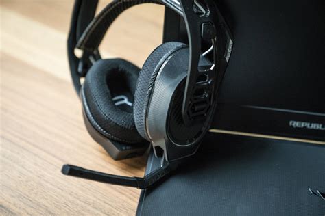 Plantronics Rig 800lx Review A Comfy Wireless Headset With Dolby Atmos