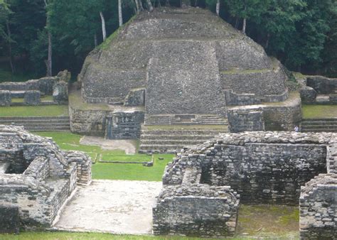 Caracol tv es un canal nacional de operación privada que ha producido la gran parte de los programas más innovadores y exitosos de la televisión colombiana. Caracol Excursion, Belize | Audley Travel