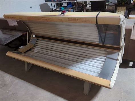 Sunvision Pro Lxf Tanning Bed V Cracks Around Controls
