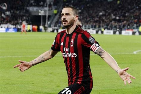 Ecco, emergono un po' di dubbi, raccontati dall'edizione odierna de la gazzetta dello sport. Juve news: via Caldara per fare posto al ritorno di ...