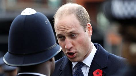 Prinz william hat am donnerstag die rassismusvorwürfe gegen das britische königshaus, die herzogin meghan und prinz harry in einem interview erhoben haben. Die Haare sind ab: Prinz William präsentiert neuen Schnitt! | Promiflash.de