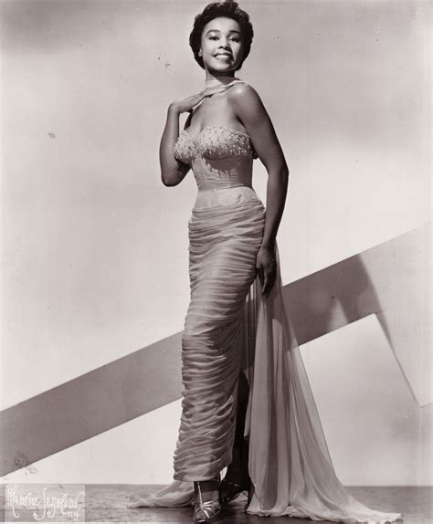 Vintage Photos Of Famous Black Women Serving Serious Style Essence Hollywood Fashion Old
