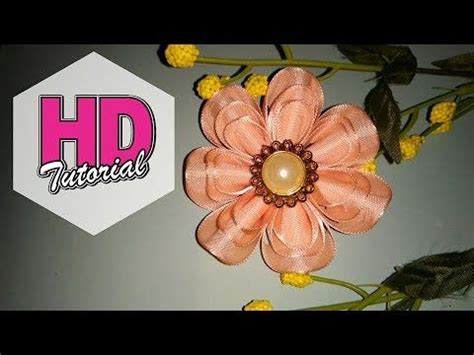 Tanah untuk budidaya kentang harus digemburkan terlebih dahulu, dengan cara membajak atau mencangkul. (4) DIY || cara membuat bros dari pita satin || hd tutorial - YouTube | Flores de tela, Flores y ...