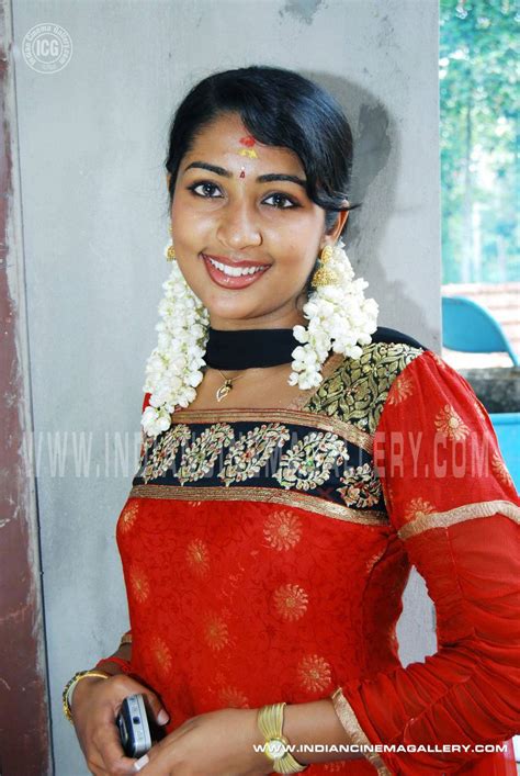 Navya Nair Actress Photos Stills Gallery