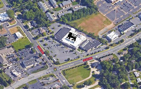 Food Lion Plaza - Charter Realty