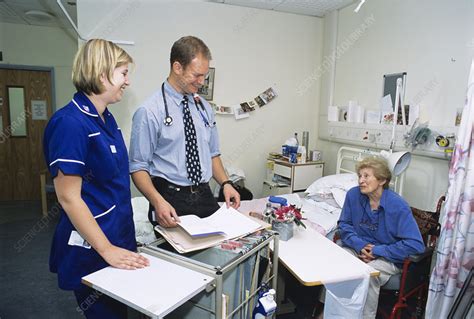 Hospital Ward Rounds Stock Image M5400445 Science Photo Library