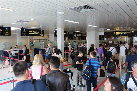 Bucharest henri coandă international airport (romanian: How early to arrive at Bucharest airport during summer ...
