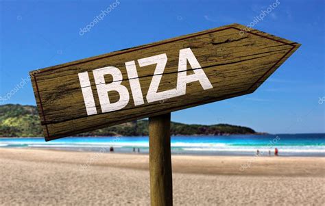Ibiza Holz Schild — Stockfoto © Filipefrazao 62882431