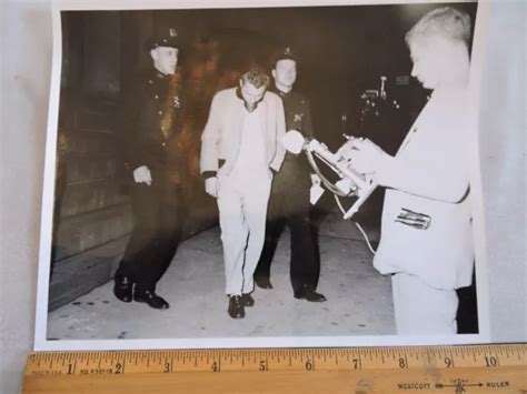 1960 Nypd Arrest Police New York City Nyc Man Suspect Crime 2199