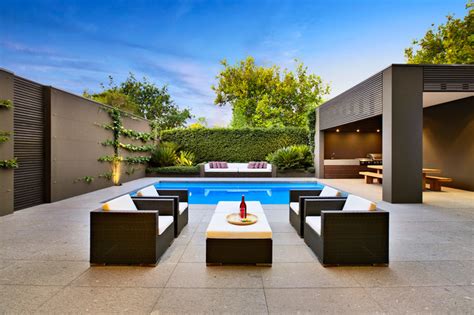 20 Immersive Contemporary Patio Designs That Will Transform Your