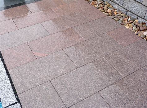 Die neue terrasse ist fast fertig! Terrassenplatten Granit rot geflammt (Naturstein Baumaterial)