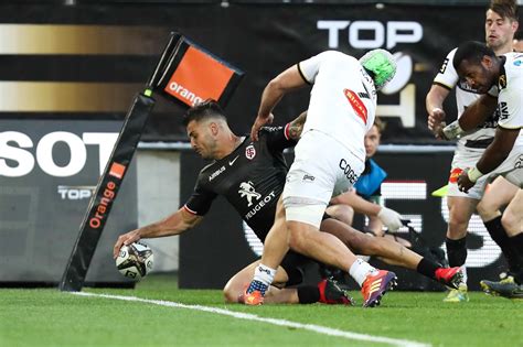 Toulouse is one of the finest rugby clubs in europe, having won the heineken cup three. Top 14. Le Stade Toulousain fait plier La Rochelle et se ...