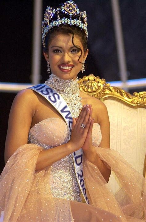 Priyanka Chopra Also Got Points For Her Beautiful Dress In Miss World