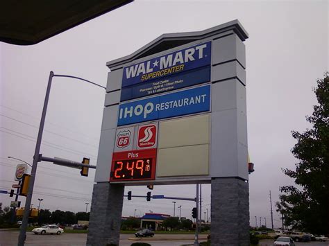 Wal Mart Ankeny Iowa Delaware Ave Sign Three Busines Flickr