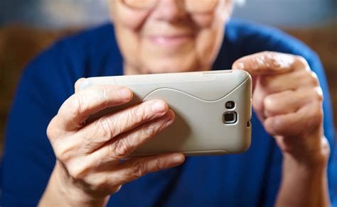 Technology For Senior Citizens 10 Apps To Set Up Your Phone Senior