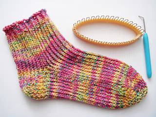 Make a loom knit sock heel quick and easy with the german short row method. Ravelry: Knitted Basic Socks on Sock Loom Strickding ...