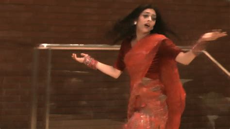 London Pakistani Girls Dance Performance Youtube