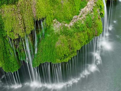 Folclorul român este foarte bogat și ascunde povești uimitoare. Oraviţa - Orasul premierelor romanesti!