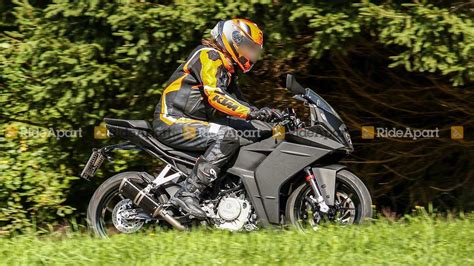 For more information, please scroll through this page. 2021 KTM RC 390 Spy Shots | RideApart Photos