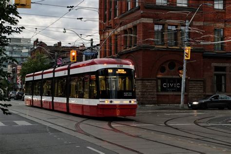How Is The Public Transit System In Toronto New Canadian Life
