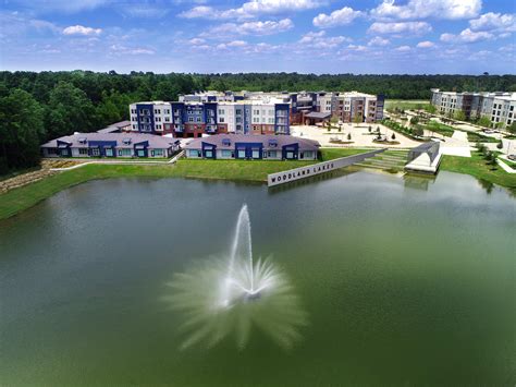 Conroe Tx Senior Living Near The Woodlands Watermere At Woodland Lakes