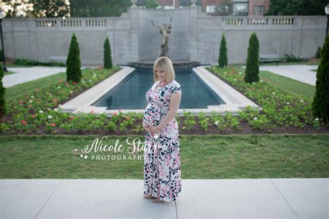 Maternity Portraits In Downtown Saratoga Springs New York Maternity