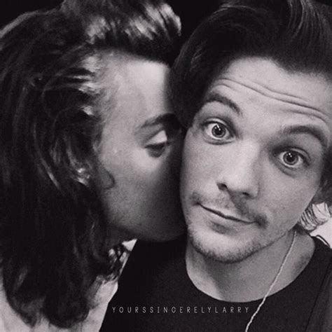 Pin Em Larry Stylinson Louis Tomlinson And Harry Styles
