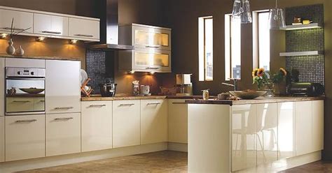 Our choice of high gloss replacement kitchen doors are available in a range of colours including white gloss kitchen doors, grey high gloss, black gloss and cream high gloss to name but a few. Cooke & Lewis Raffello High Gloss Cream Slab Glazed Door ...